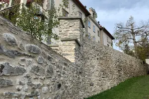 Restauration des murs du château Fürstenau